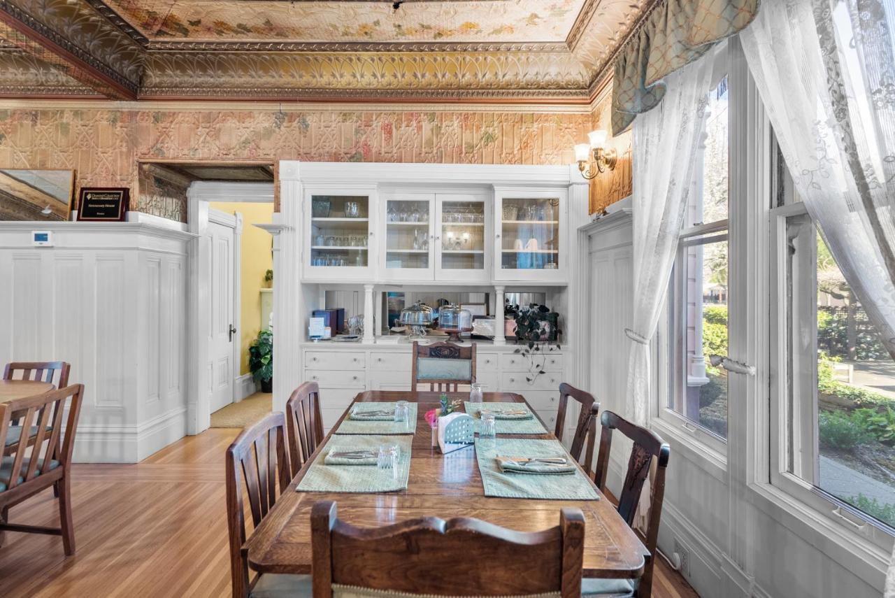 Hennessey House Bed And Breakfast นาปา ภายนอก รูปภาพ