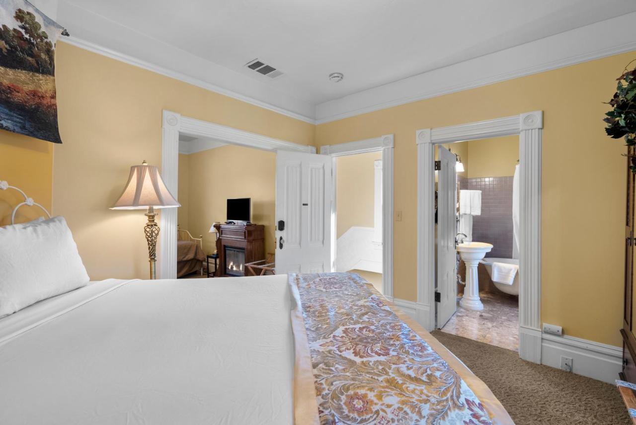 Hennessey House Bed And Breakfast นาปา ภายนอก รูปภาพ