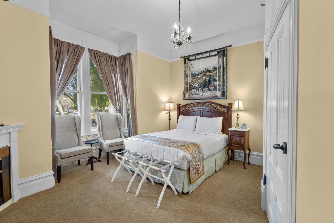 Hennessey House Bed And Breakfast นาปา ภายนอก รูปภาพ