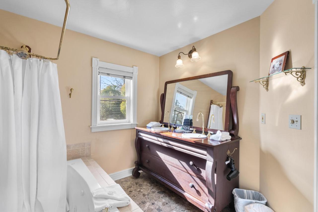 Hennessey House Bed And Breakfast นาปา ภายนอก รูปภาพ