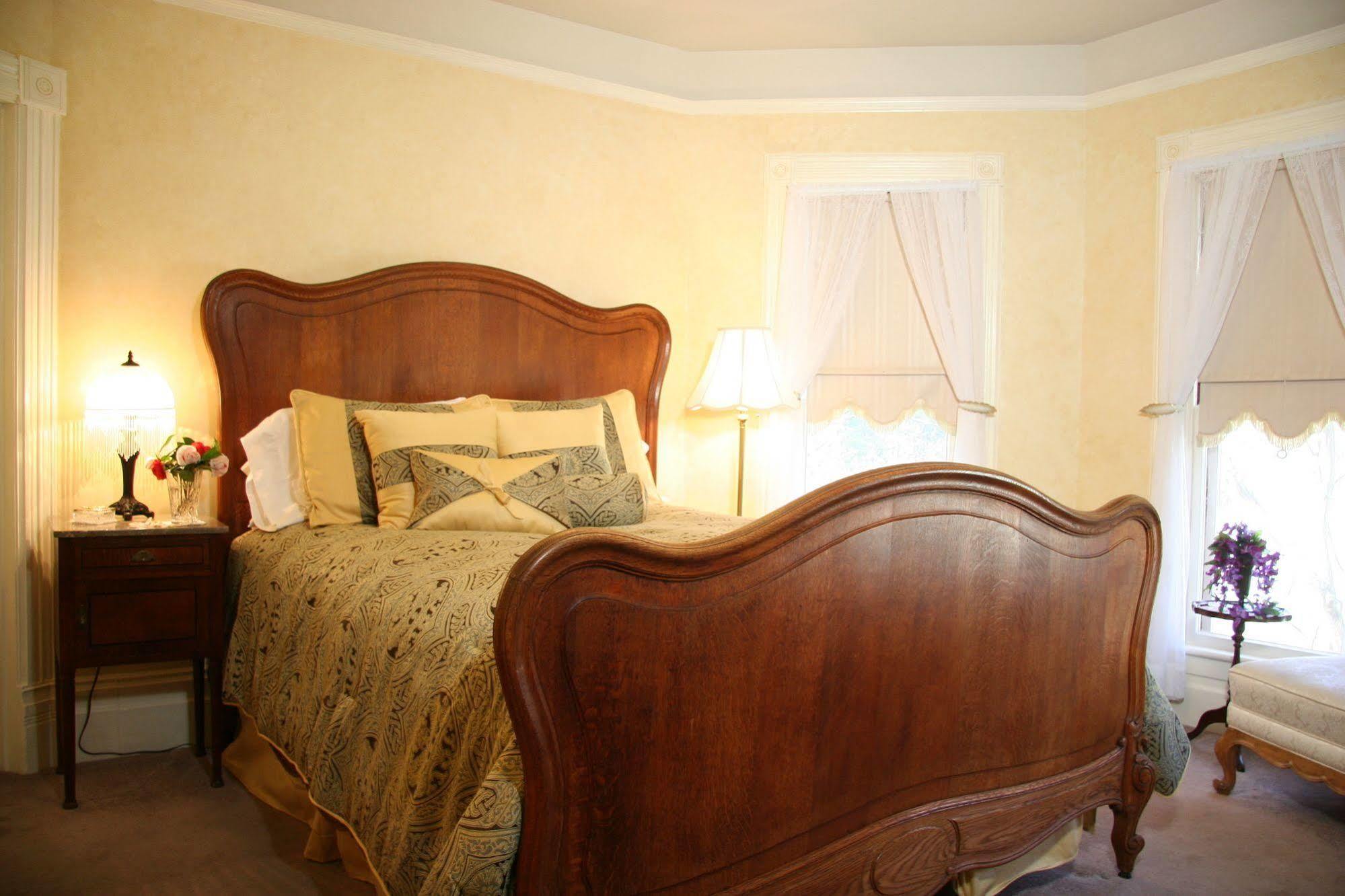 Hennessey House Bed And Breakfast นาปา ภายนอก รูปภาพ